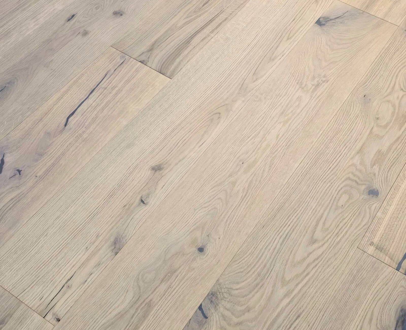 Rovere Lausanne L in un interno