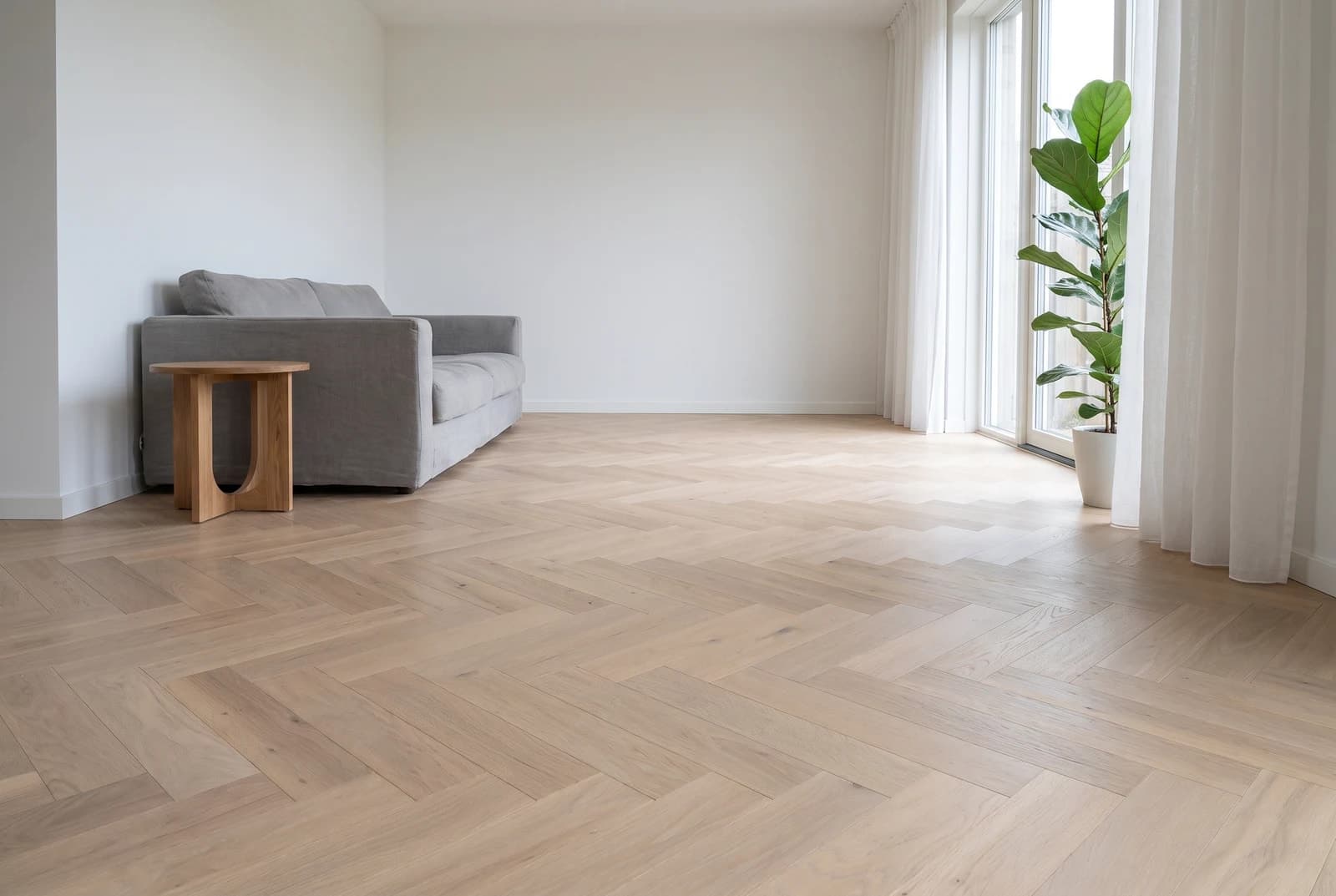 Oak Rawstone in an interior