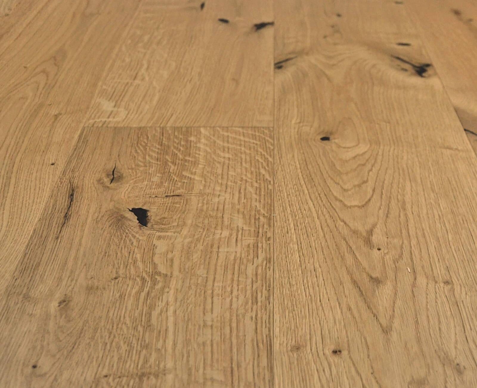 Oak Innsbruck 300 in an interior